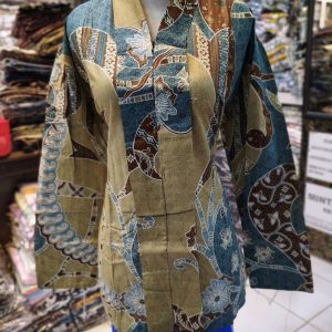 BLUS CEWE MODERN